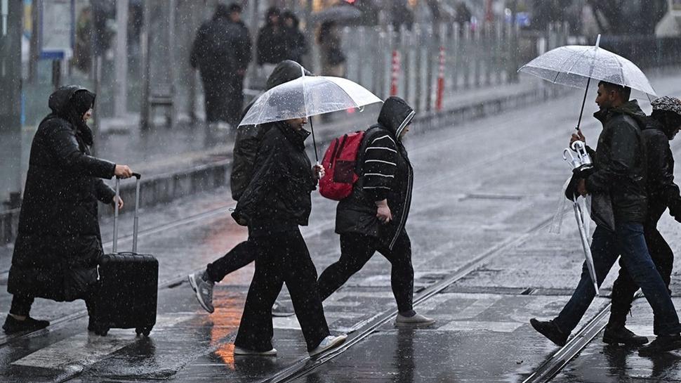 Hava durumu alarm verdi! emsiyeleri hazrlayn: Marmara hari her yerde ya var