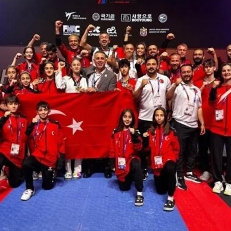 Milli sporculardan tekvandoda iki bronz madalya