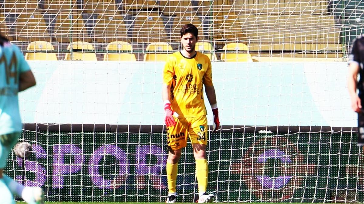 Kocaelispor'da Batuhan en ile yollar ayrld