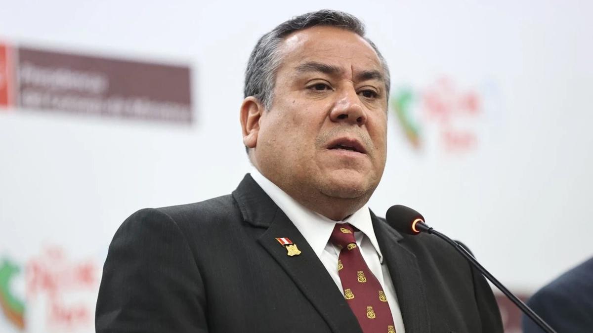 Peru Babakan istifa etti!