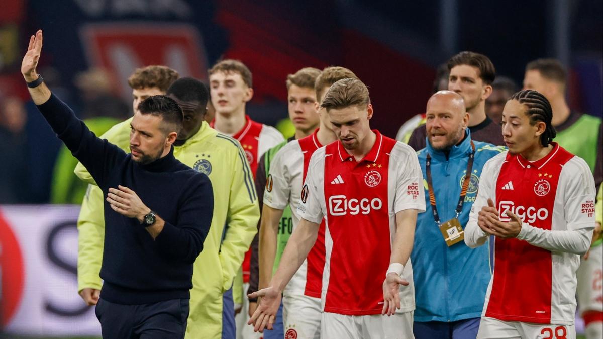 Ajax'tan byk ok: Zirveden ikincilie