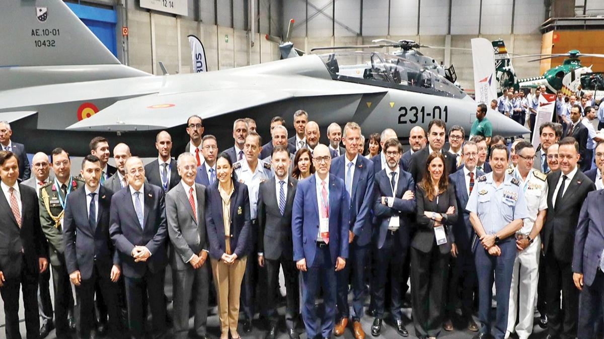 HRJET'e NATO ve AB kapsn aan imza
