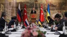 Dnyann gz stanbul'da: Rus ve Ukraynal heyetler bar mzakereleri iin bir araya gelecek