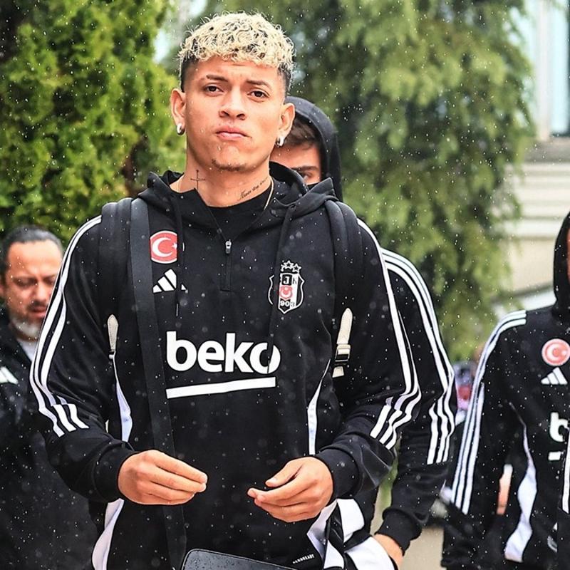 Beikta kafilesi, Alanyaspor ma ncesi ehre geldi