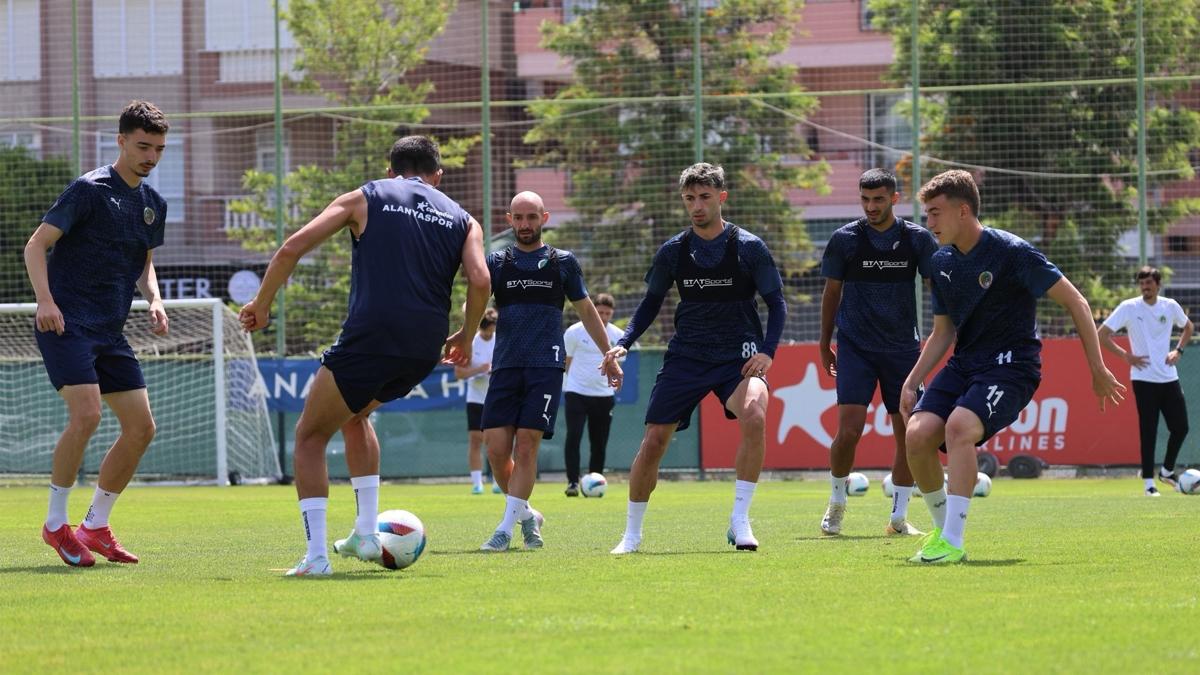 Alanyaspor, Beikta mana hazr