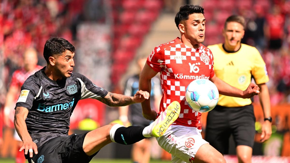 Bayer Leverkusen, sezonu beraberlikle kapatt