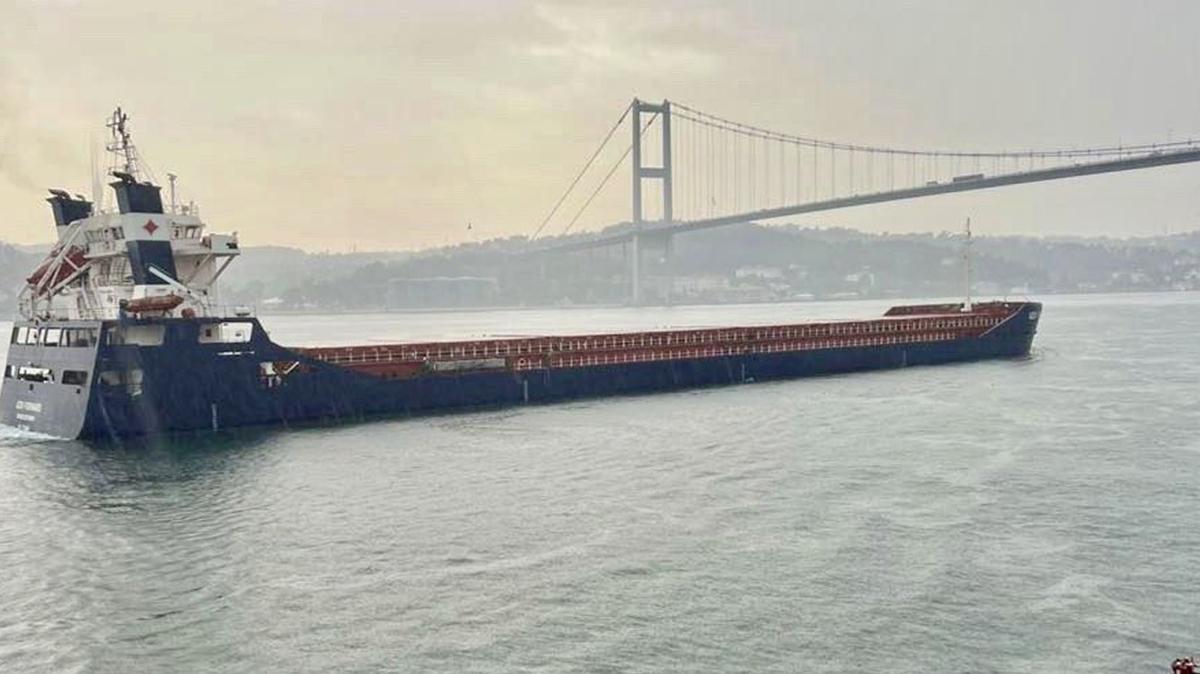stanbul Boaz'nda gemi arzas! Ahrkap'ya demirletildi