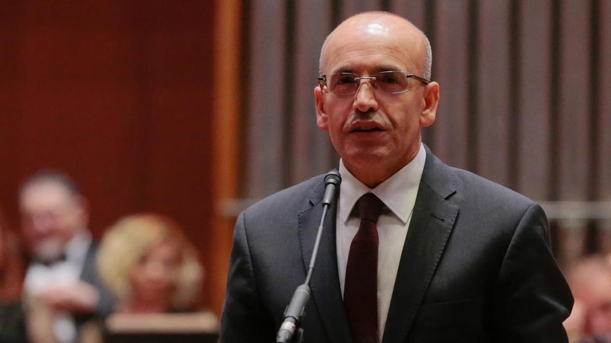 Bakan imek iddialar yalanlad: Gemilerini ve geleceklerini bilmem imkansz