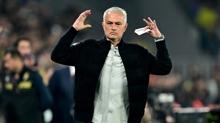 Galatasarayl taraftarlardan Mourinho pankart