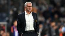 Mourinho: Onurumuz ve gururumuz adna nemli bir ma