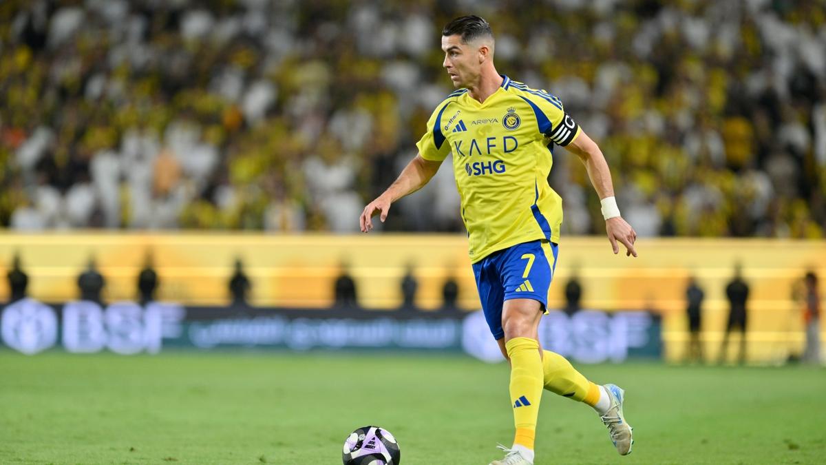 Al Nassr yeni logosunu tantt