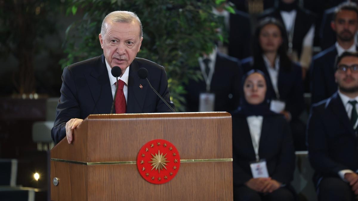 Trk genlii aa damga vuracak! Erdoan'dan 19 Mays mesajnda Trkiye yzyl' vurgusu