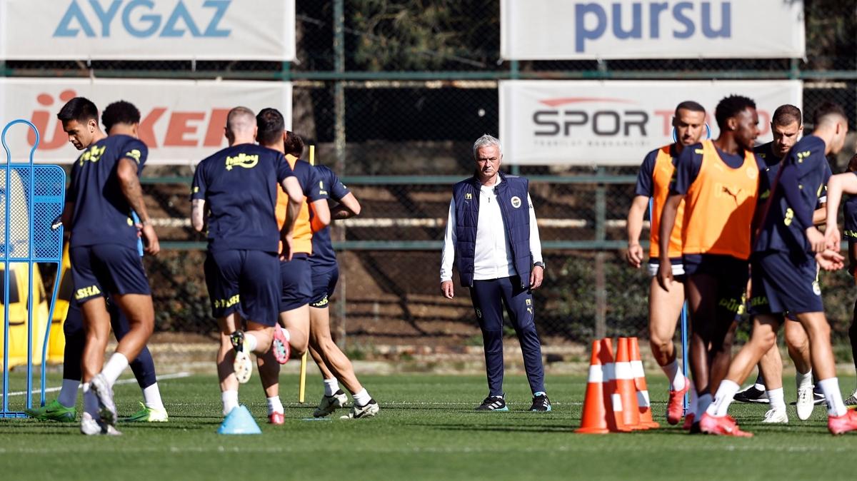 Fenerbahe'de Hatayspor ma ncesi almalar balad
