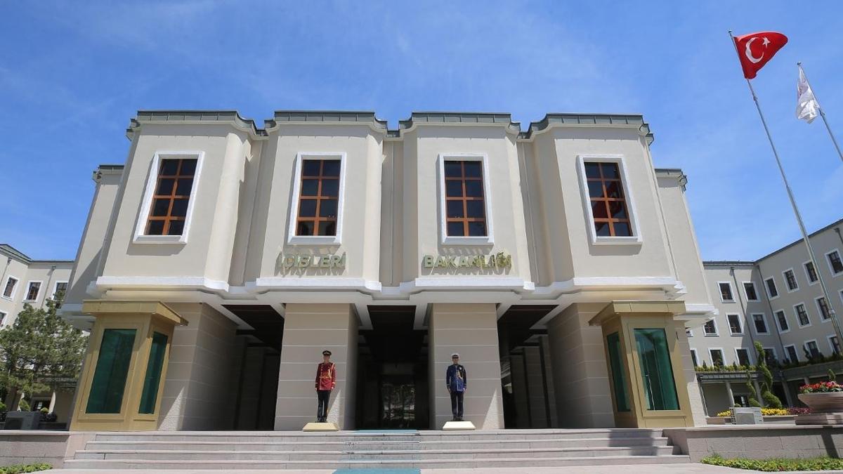 ileri Bakanl'ndan Tunceli Valisi Blent Tekbykolu hakknda aklama