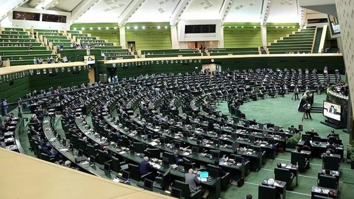 ran Meclisi: ABD rejimi u anda gerileme srecinde