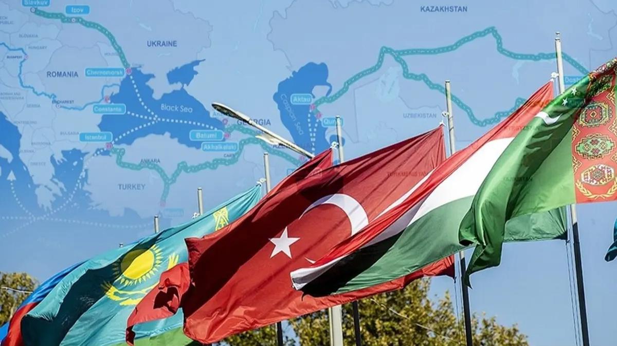 Karde lkeden dikkat eken TDT mesaj: Trk birliini glendireceiz