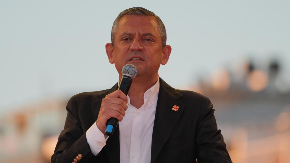 zgr zel'in hedef gsterdii gazeteciden  su duyurusu
