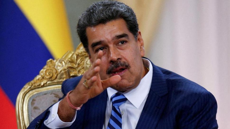 Gerginlik trmanyor... Maduro resti ekti!