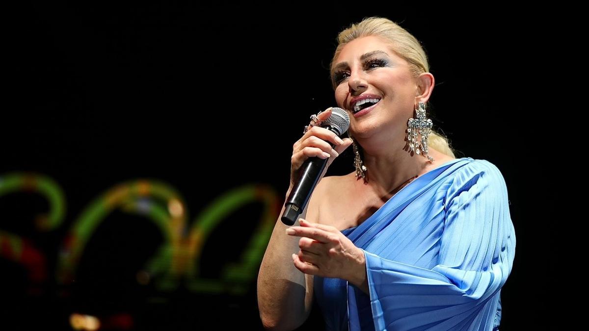 66 yanda 38 beden! Grenler tanyamyor: te Muazzez Ersoy'un fitlik srr