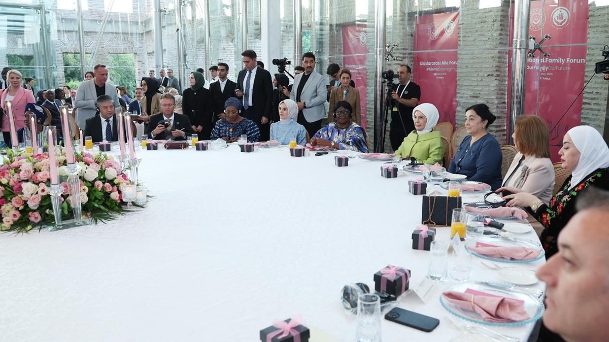 Emine Erdoan: Aile toplumun en temel yaptadr