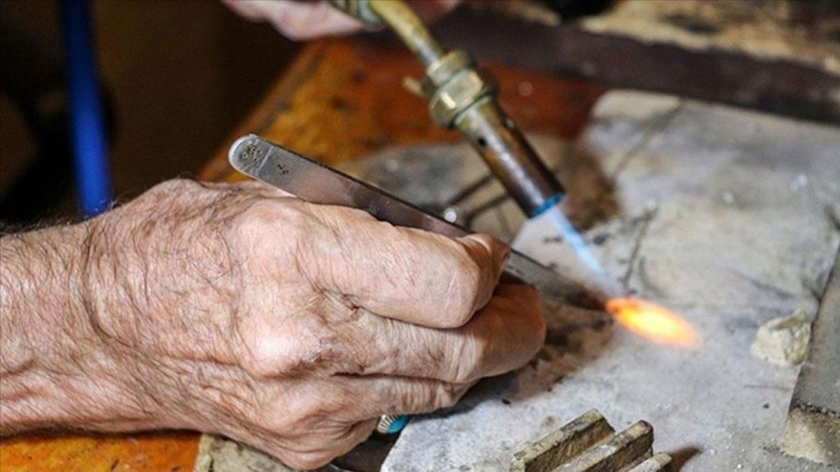 Esnaf ve sanatkarlara Cumhuriyet tarihinin en yksek tutarl destei