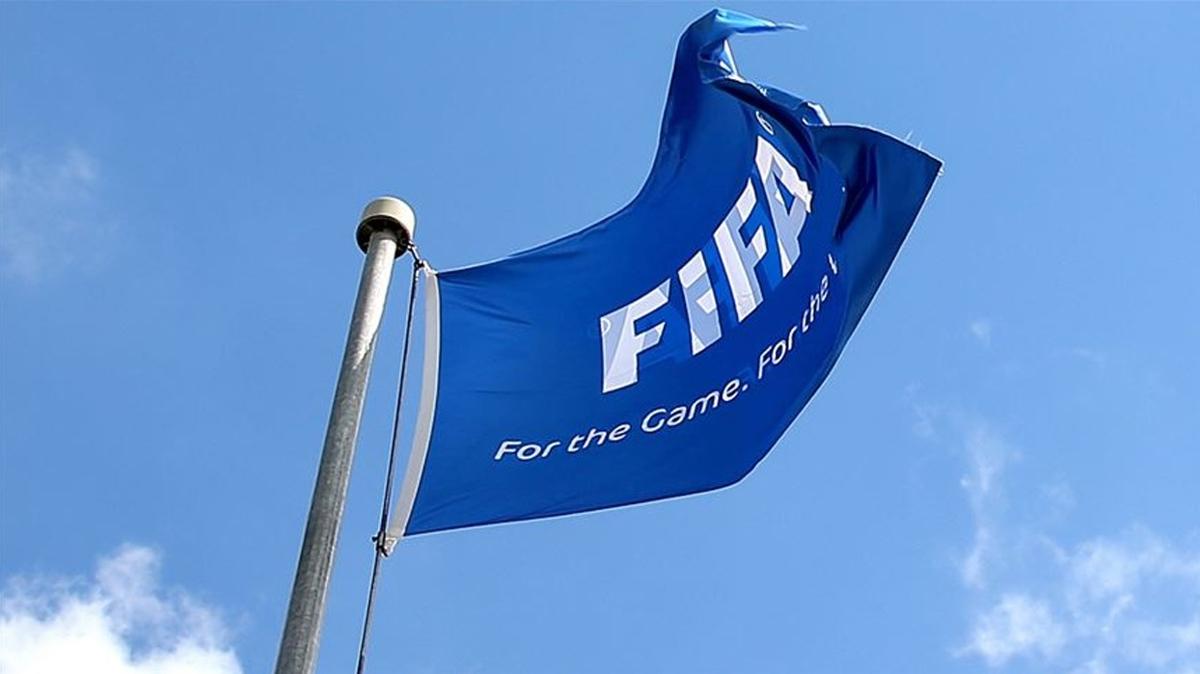 FIFA'dan Kulpler Dnya Kupas'na katlan takmlara istisna!
