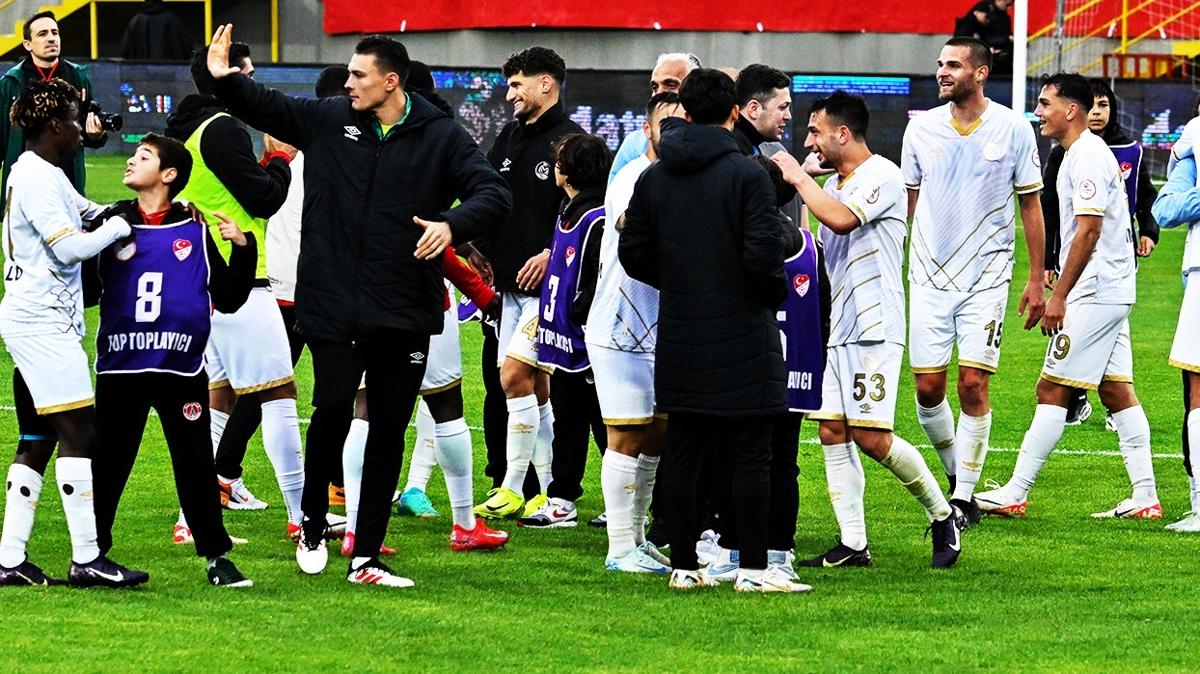 Manisa FK, Ulusal Kulp Lisans almaya hak kazand