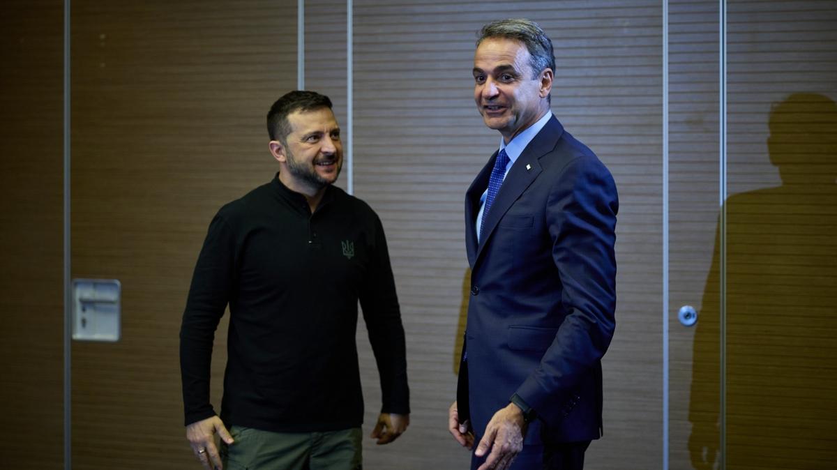 Miotakis Zelenski'nin teklifini kabul etti