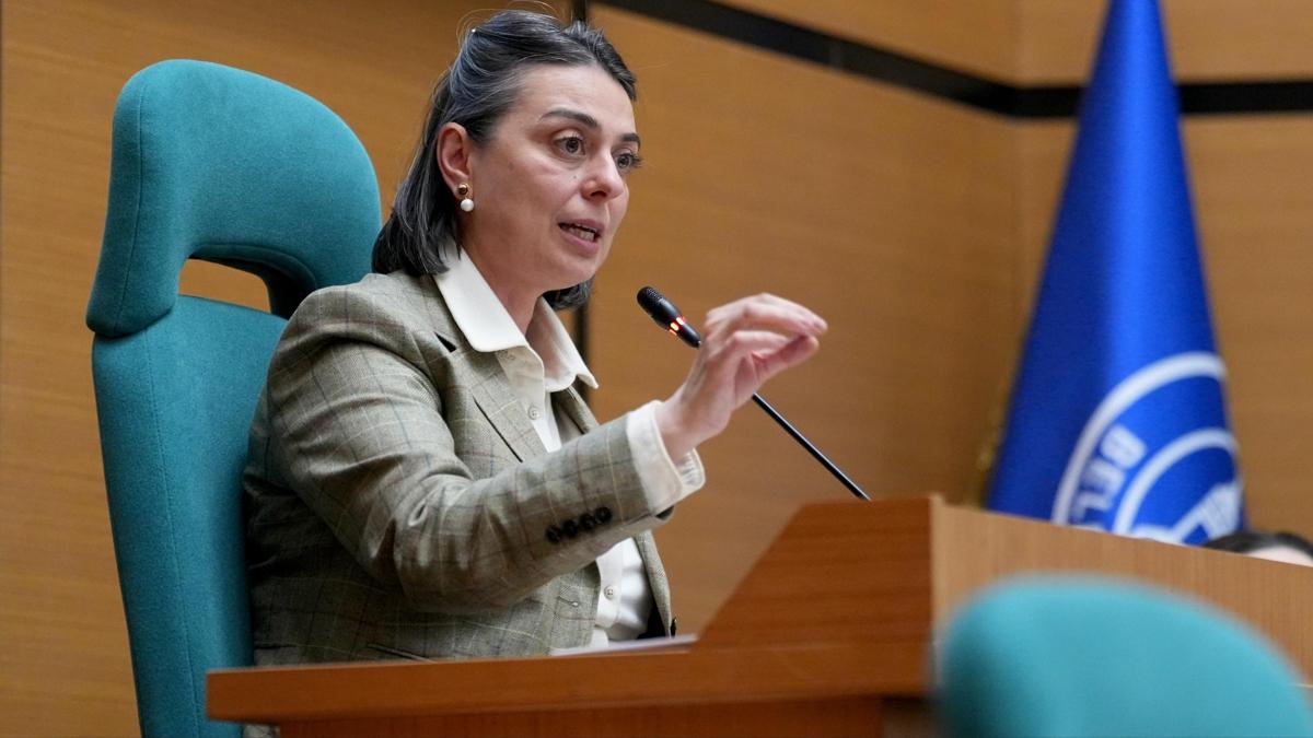 skdar 415 gnde hacizlik! CHP'li Dedeta, makam koltuunu 4 taksitle kurtard