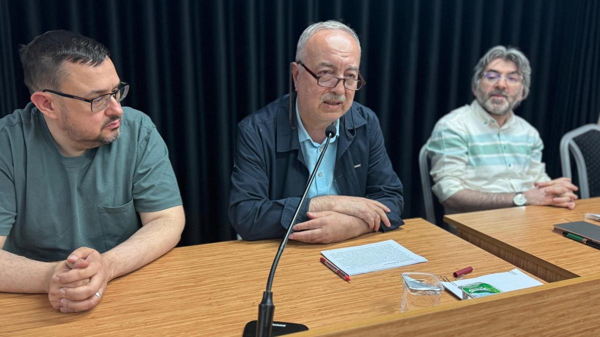 Yazar Akif Emre iin sayg program dzenlendi