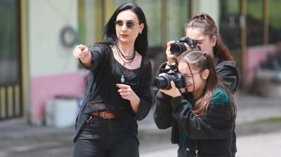 lk ve ortaokul rencileri, ky yaamndan kareleri rlyef sanatyla buluturuyor