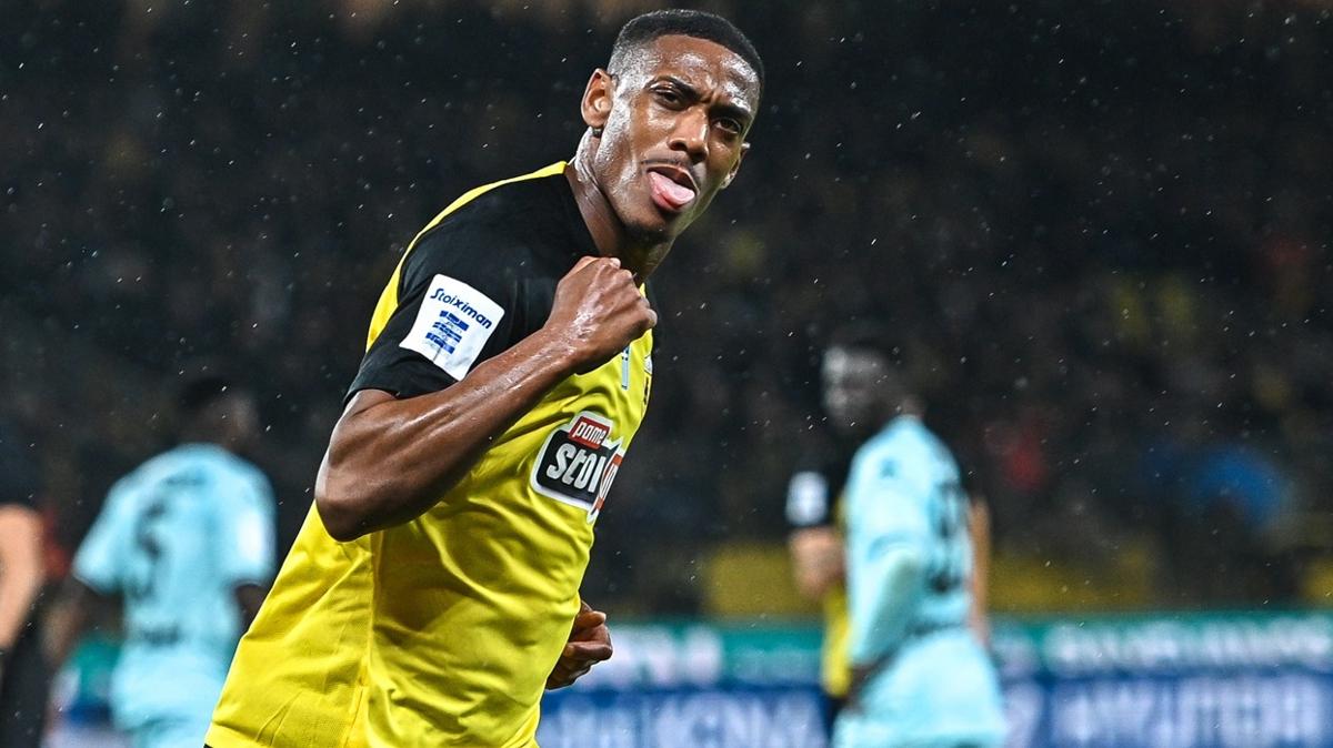 Anthony Martial, Sper Lig'den takm aryor