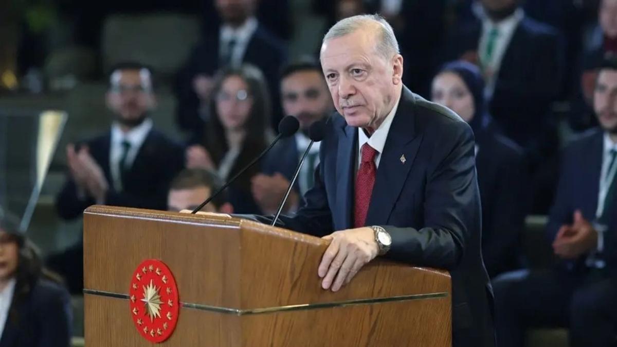 CHP'ye yeni anayasa ars
