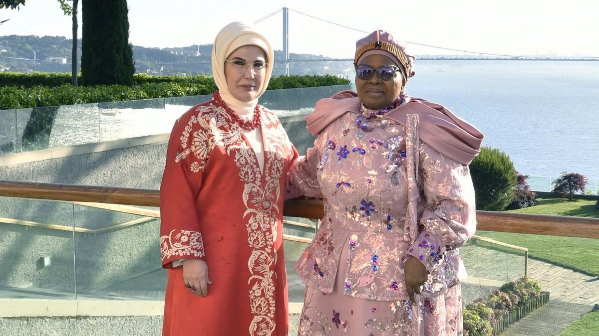 Emine Erdoan, Vahdettin Kk'nde Esvatini Ana Kraliesi Tfwala ile grt