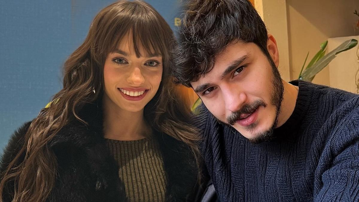 Eyll Tumbar ve Enes Koak el ele: Beraber vakit geirmeye alyoruz