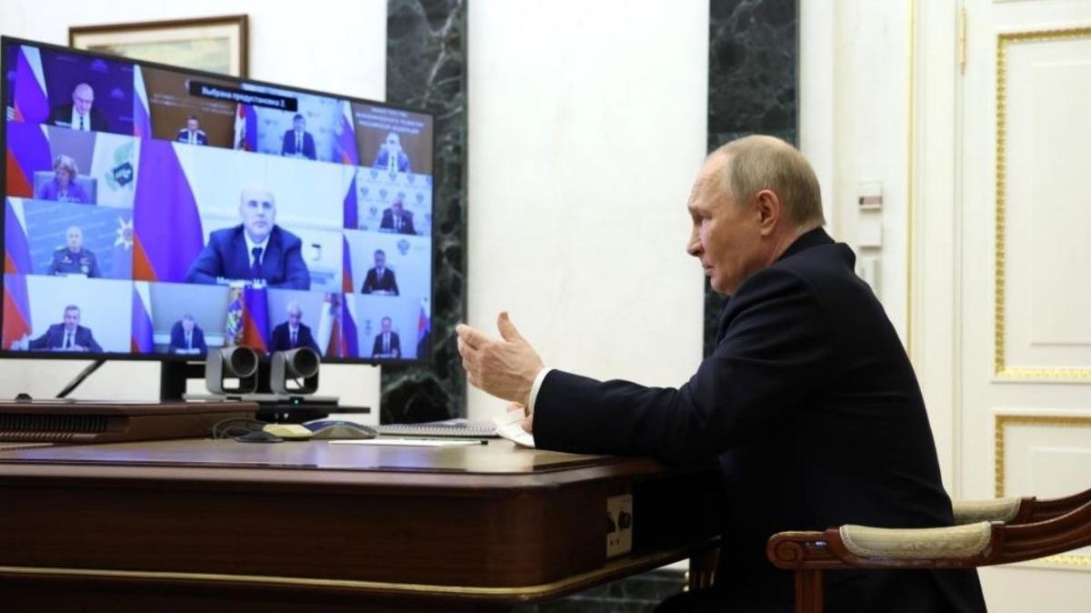 Putin'den tampon blge aklamas: Ordumuz alyor