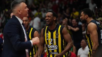 �ampiyonluk yak�n Fener'leri yak�n