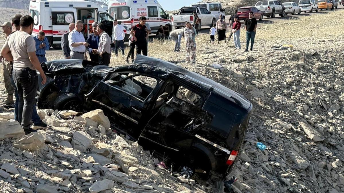 Facia! Olay yerinde hayatlarn kaybettiler