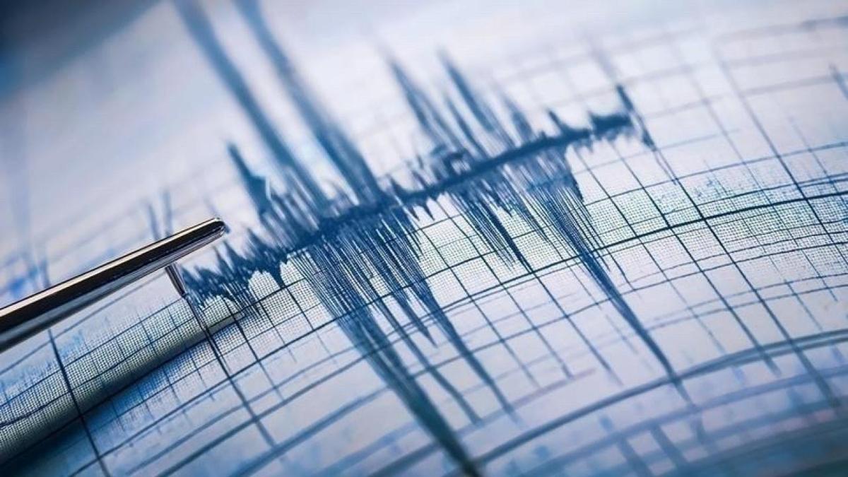 zmir'de 3,7 byklnde deprem