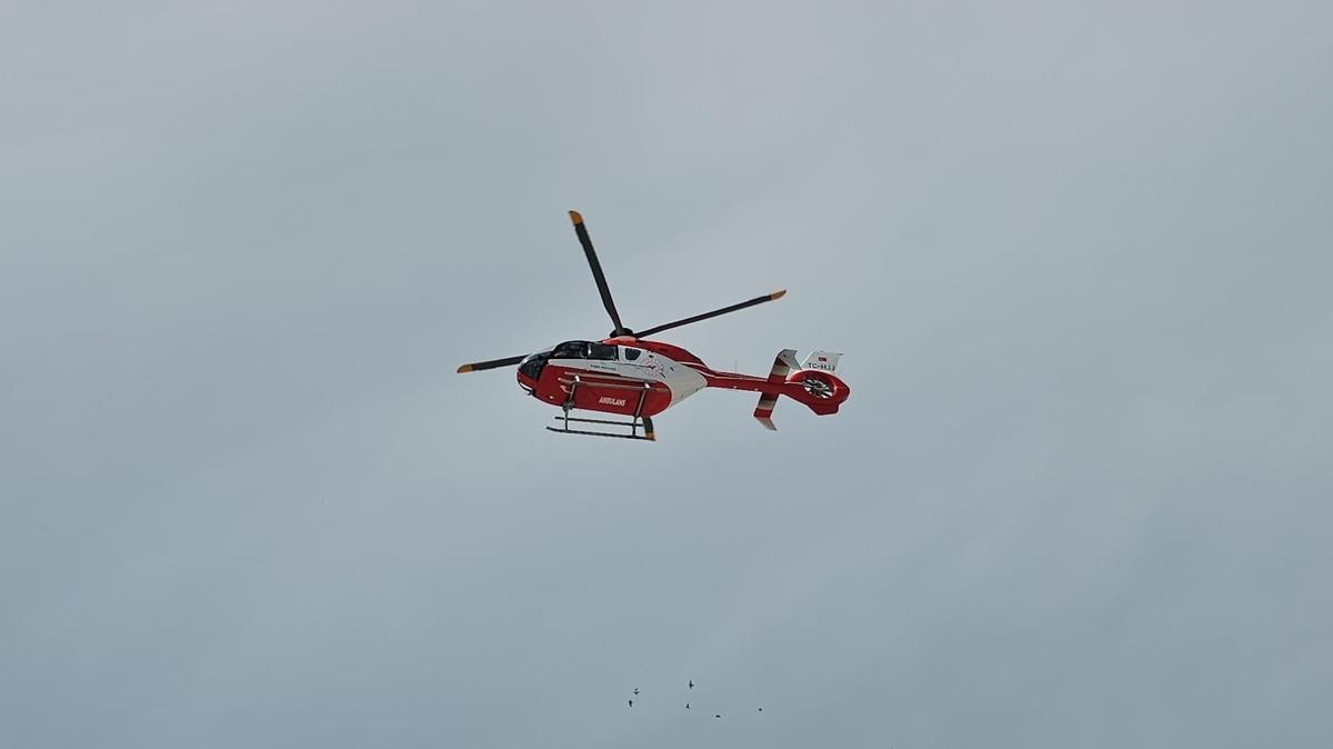 Ambulans helikopter 16 yandaki ocuk iin havaland