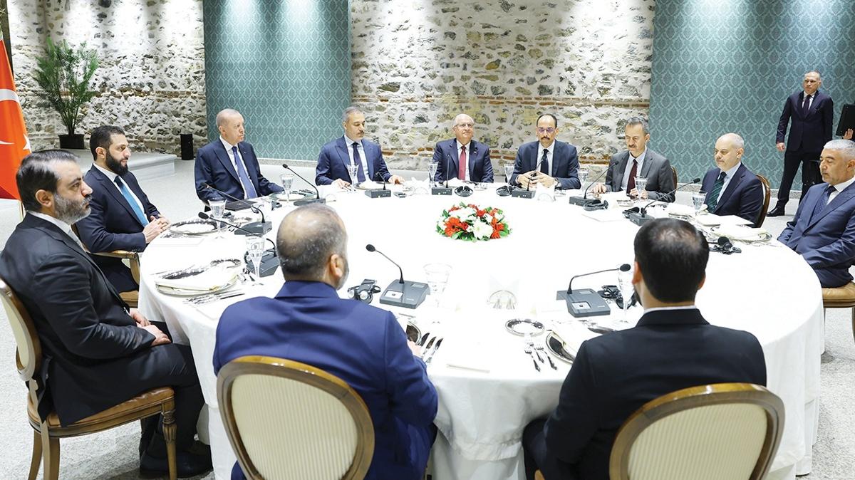 Dolmabahe'de kritik zirve! Bakan Erdoan: Suriye'yi aydnlk gnler bekliyor