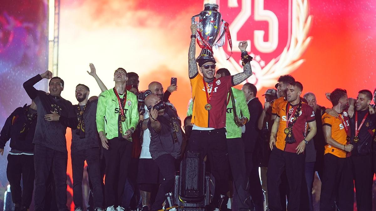 Yenikap'da byk coku! ampiyon Galatasaray kupay kaldrd