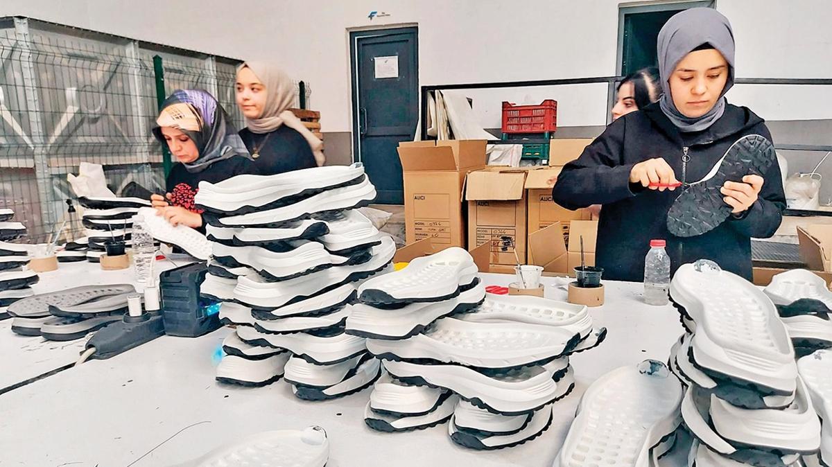 Ayakkabda dnm yaptlar! Suriyeli ustalarn yokluu hissedilecek