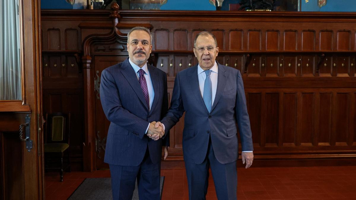 Bakan Fidan, Lavrov ile grt
