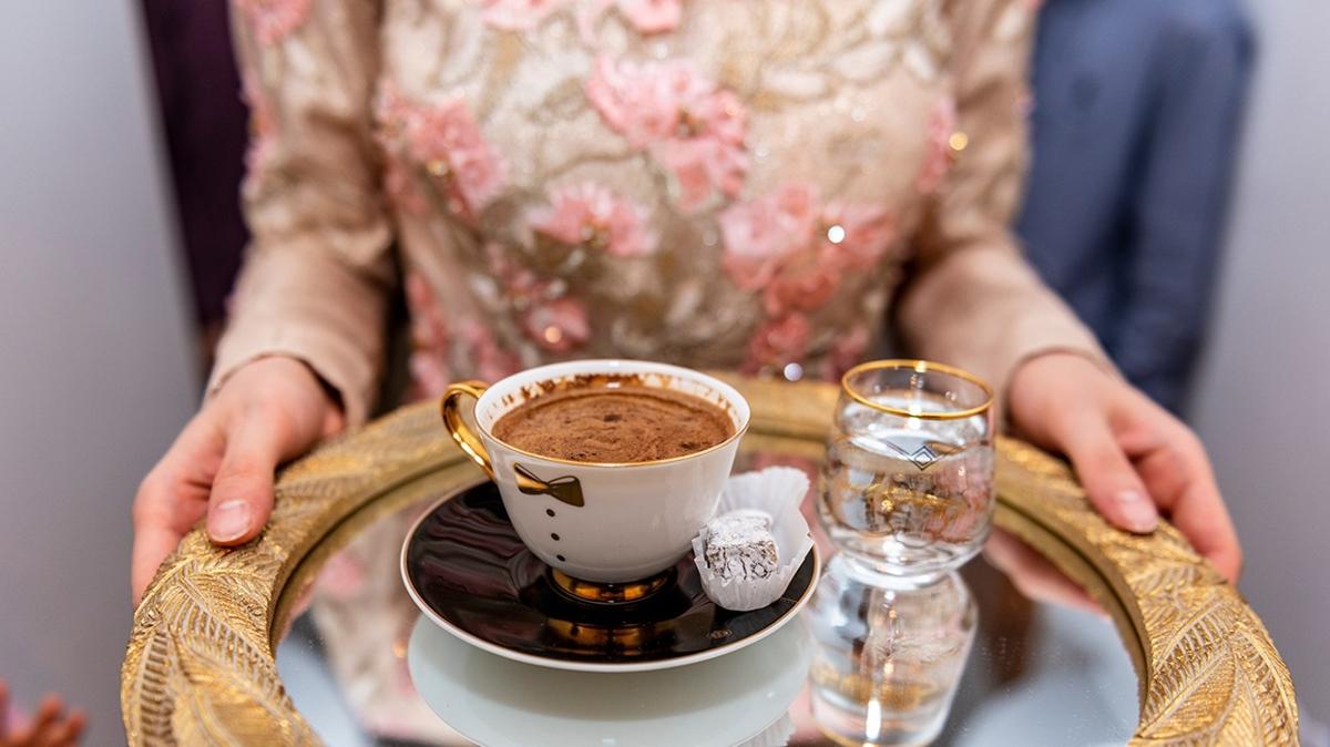 Damatlar neden tuzlu kahve ier"