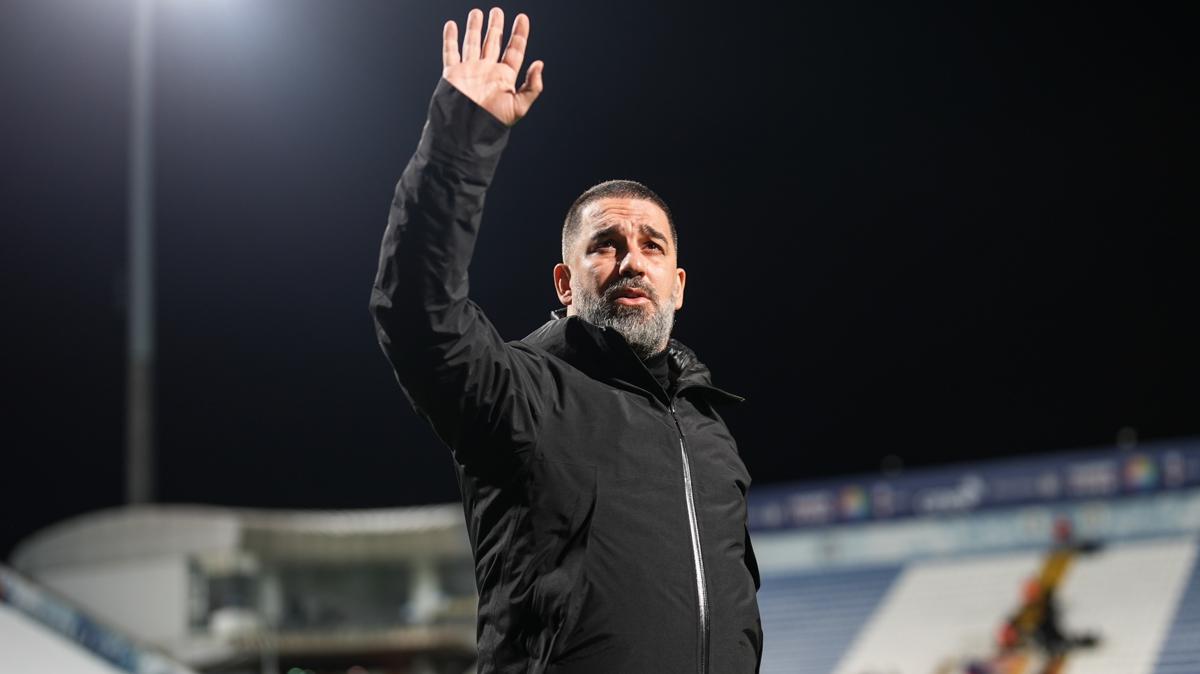 Resmi aklama geldi! Arda Turan 2 yllk imzay att