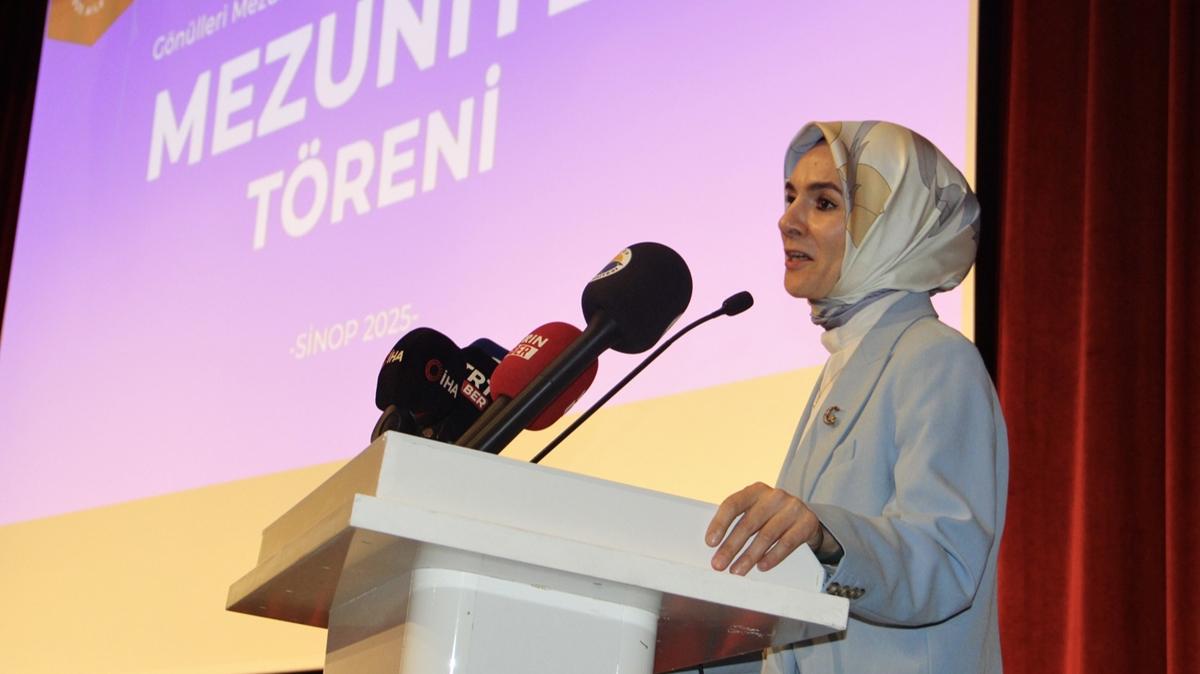 Bakan Gkta: Bir millet, yallarna verdii deerle ykselir
