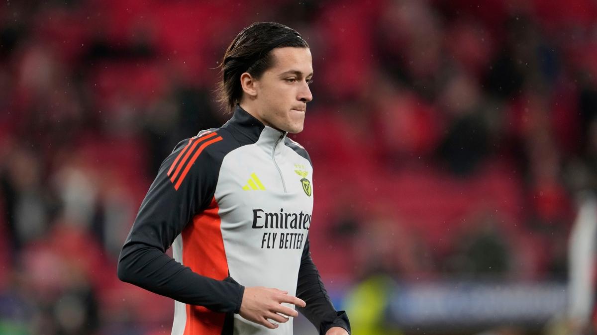 Real Madrid, Alvaro Carreras iin Benfica ile masaya oturdu
