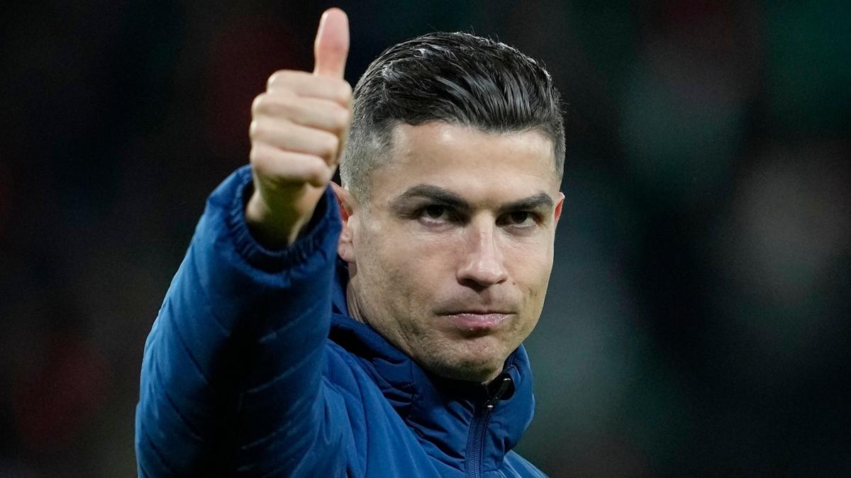 Cristiano Ronaldo'nun Arabistan maceras sona m eriyor"