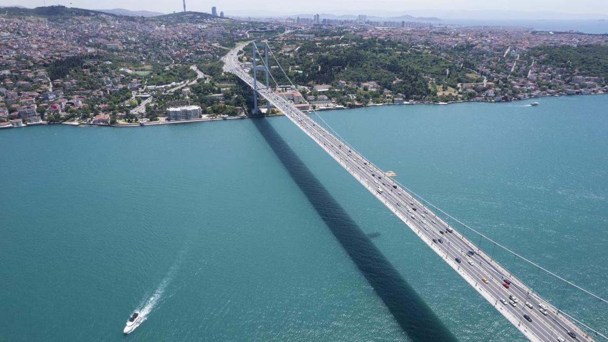 stanbul Boaz'nda Osman Gazi'nin geii iin gemi trafii durdu